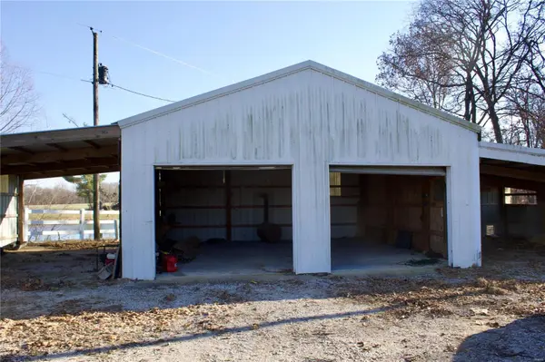 2530 Private Rd, Coulterville, IL 62237
