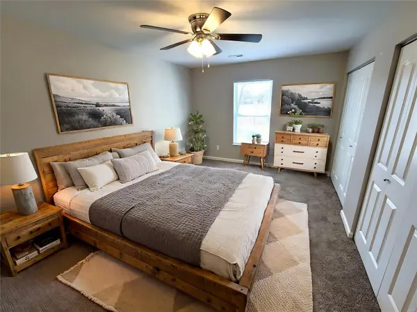 344 Rolling Knoll RD, Washington, MO 63090