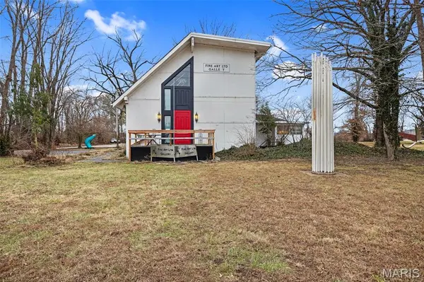 18350 Chesterfield Airport RD, Chesterfield, MO 63005