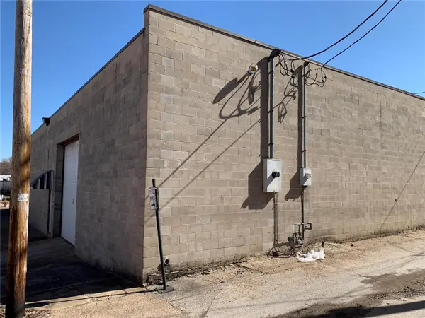 113 Easton ST, De Soto, MO 63020