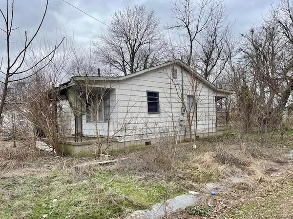 501 S Cypress, Parma, MO 63870