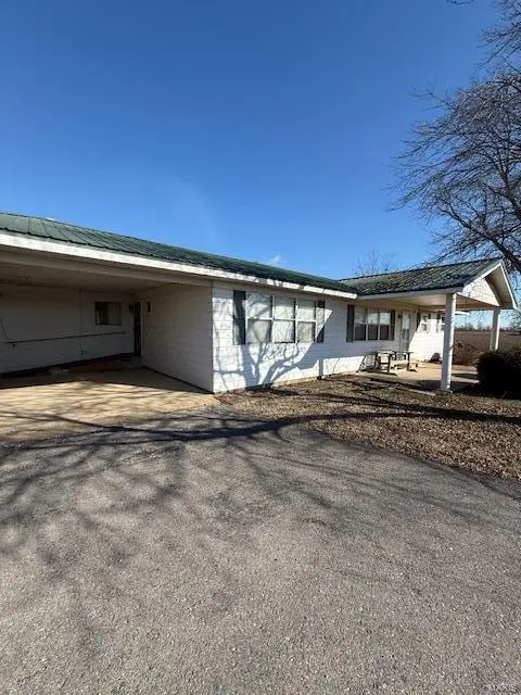 309 County Highway 524, Parma, MO 63870