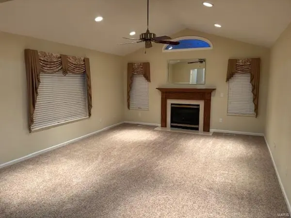 207 Debra DR, Albers, IL 62215