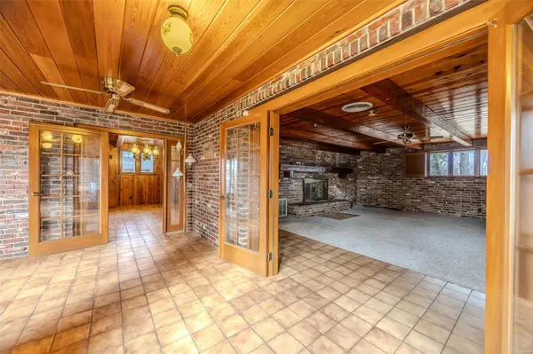 249 Keller DR, Lebanon, MO 65536