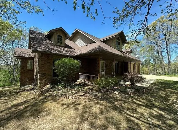 444 Old Oak Hill Road, Niangua, MO 65713