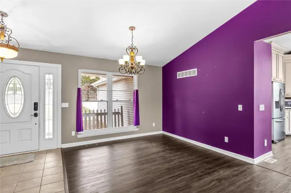 23211 Nicholas LN, Warrenton, MO 63383