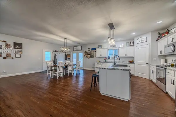 16011 Cedar RD, Phillipsburg, MO 65722