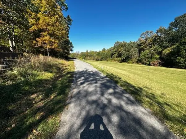 9694 Lot 95A (.5 acre) Magnolia Dr, Hillsboro, MO 63050