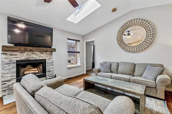 1916 Magnolia WAY, Pevely, MO 63070