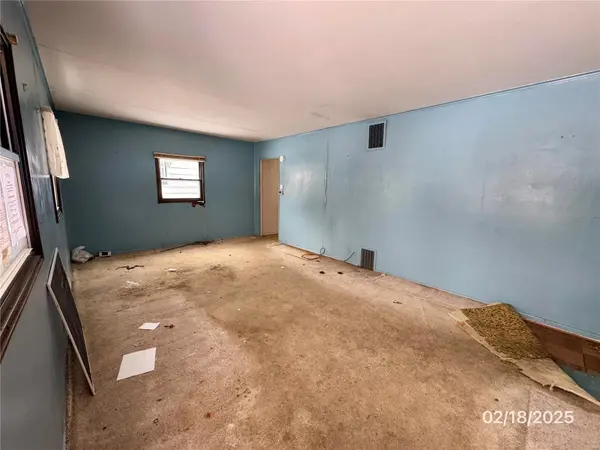 5273 Parker AVE, St Louis, MO 63139