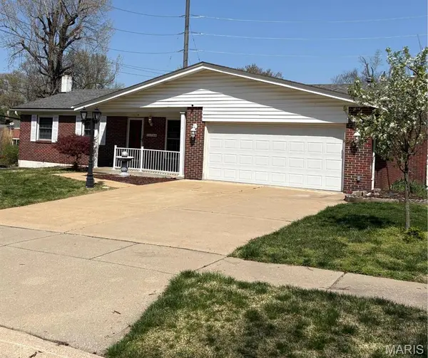 11789 Parish DR, Bridgeton, MO 63044
