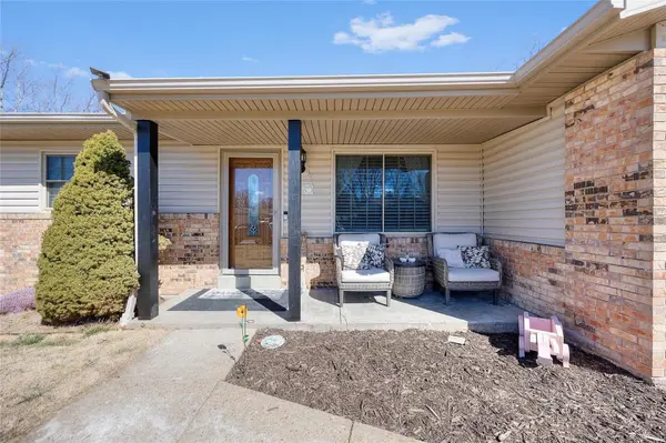 1916 Golden, St Peters, MO 63376