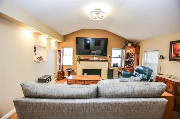 8162 Riverview DR, Dittmer, MO 63023