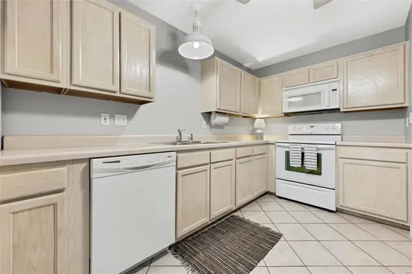 14 Eagle Rock CV #307, Valley Park, MO 63088