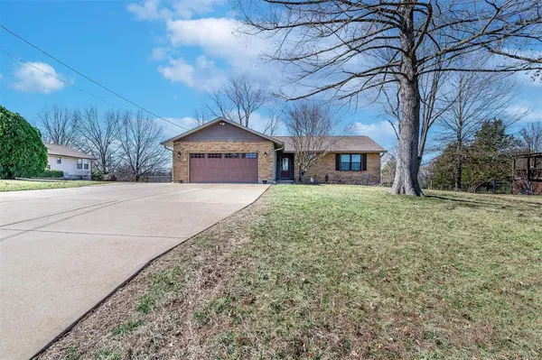 7303 Sennawood DR, Cedar Hill, MO 63016