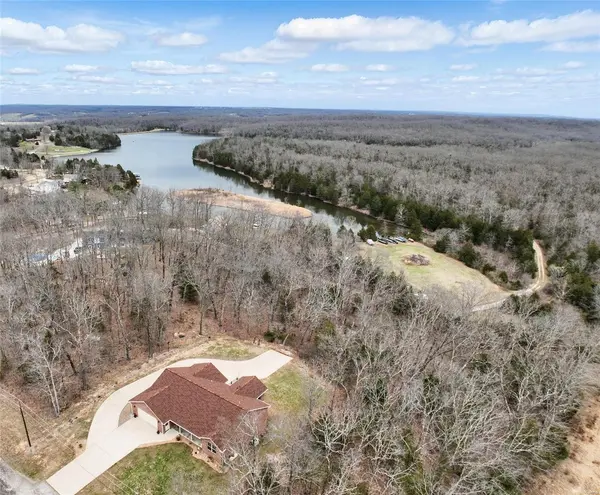 3028 Lake Northwoods Dr. RD, Owensville, MO 65066