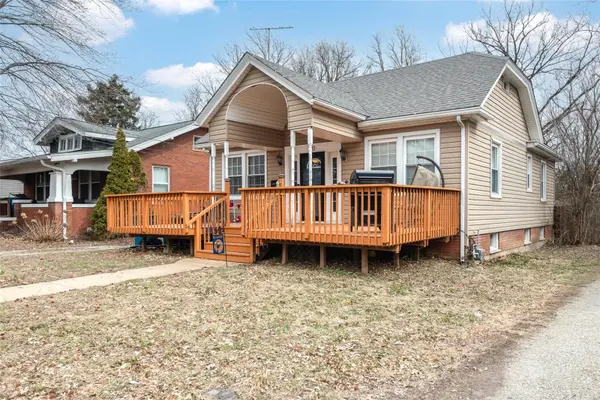 130 Helen PL, Collinsville, IL 62234