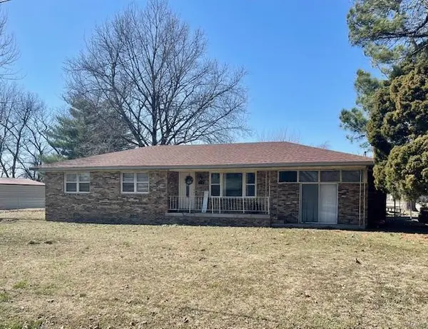 701 S 6th ST, Lilbourn, MO 63862