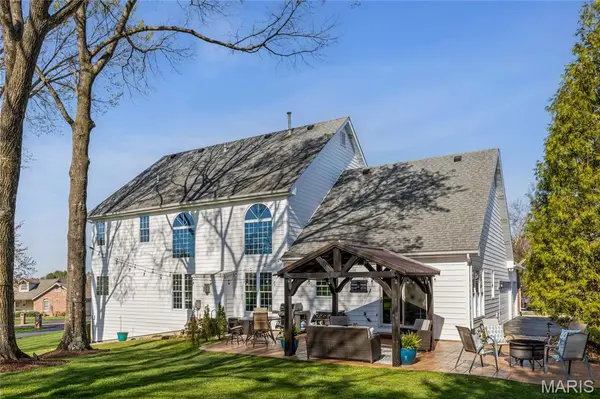 1155 Whitmoor DR, Weldon Spring, MO 63304