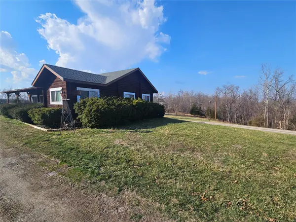 14644 T HWY, Perryville, MO 63775