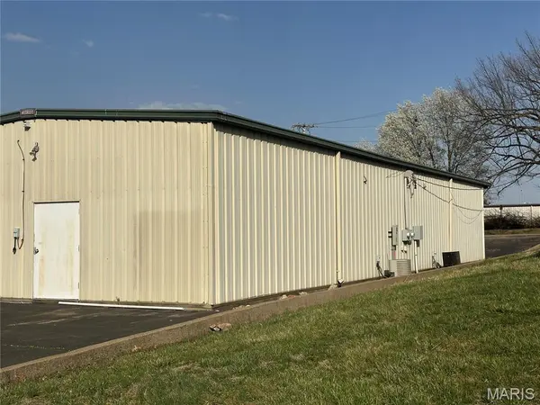 109 Vierse DR, Farmington, MO 63640