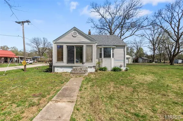 325 W McKinley ST, Delta, MO 63744