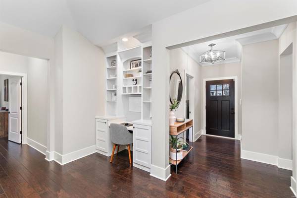 717 Cherry ST, St Louis, MO 63122