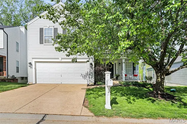 630 Cascade Lake DR, Ballwin, MO 63021