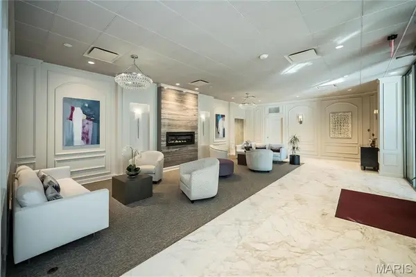 200 S Brentwood BLVD #8D, Clayton, MO 63105