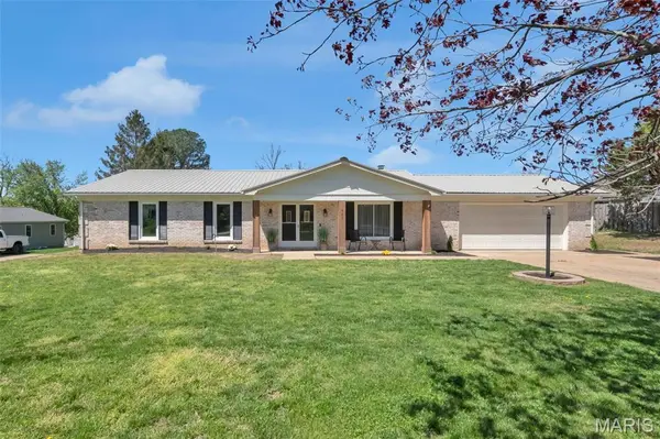 707 Camelot Estates DR, Hillsboro, MO 63050