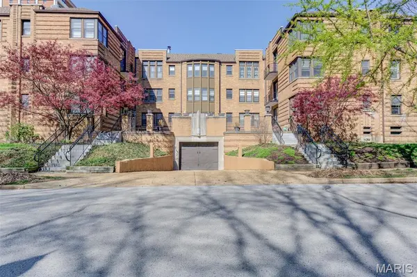 705 Westwood DR #3C, Clayton, MO 63105