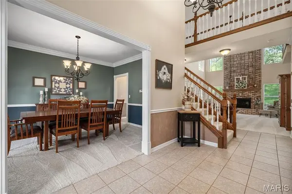 1629 Ivy Chase LN, Fenton, MO 63026