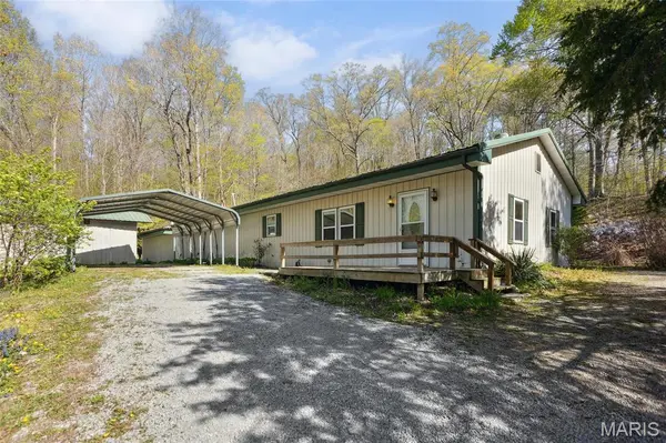 765 Logan Hollow Rd,  Rockwood,  IL 62280