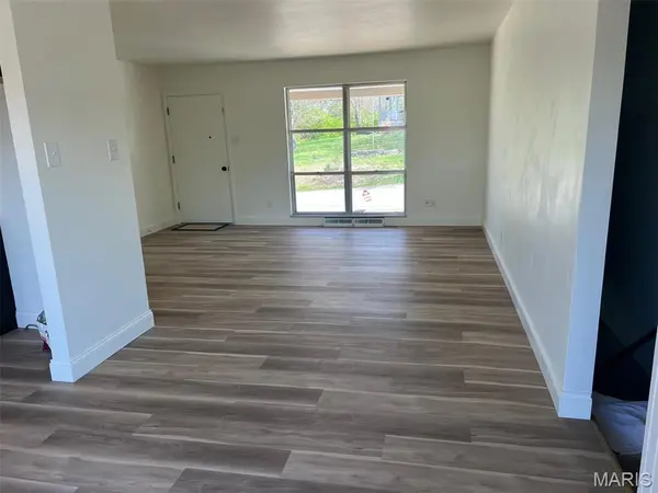 105 Mueller AVE, Wright City, MO 63390