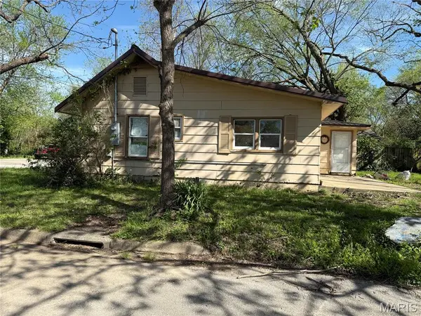 487 Taylor ST, Lebanon, MO 65536