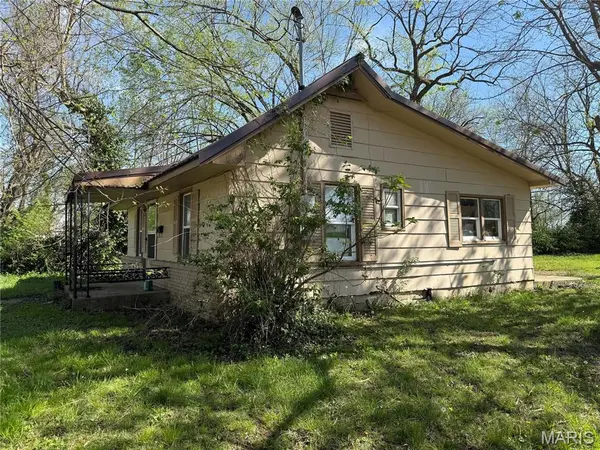 487 Taylor ST, Lebanon, MO 65536