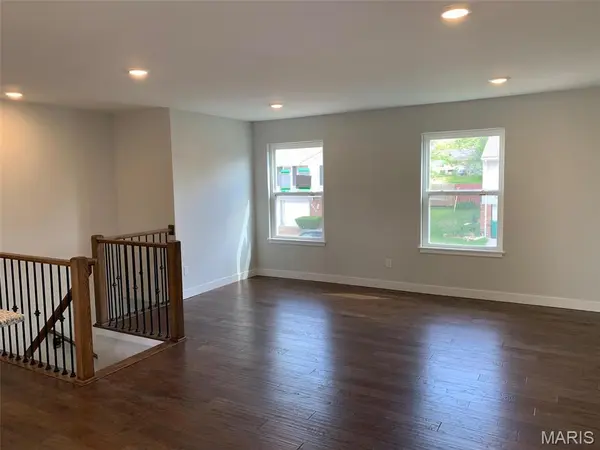 5425 Nantucket CT, High Ridge, MO 63049