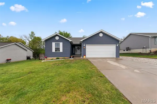 113 Linder LN, Winfield, MO 63389