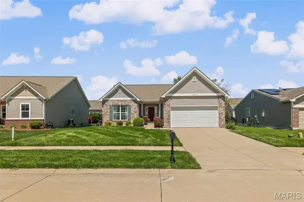 2633 Greystone Estates Pkwy, Shiloh, IL 62221