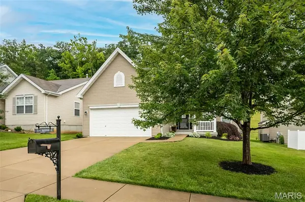 1119 Maywood DR, Eureka, MO 63025