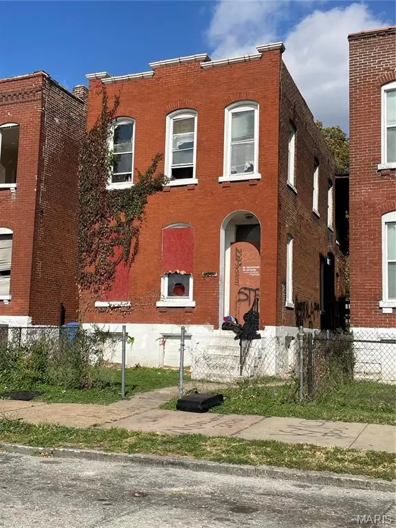 3707 Aldine AVE, St Louis, MO 63113
