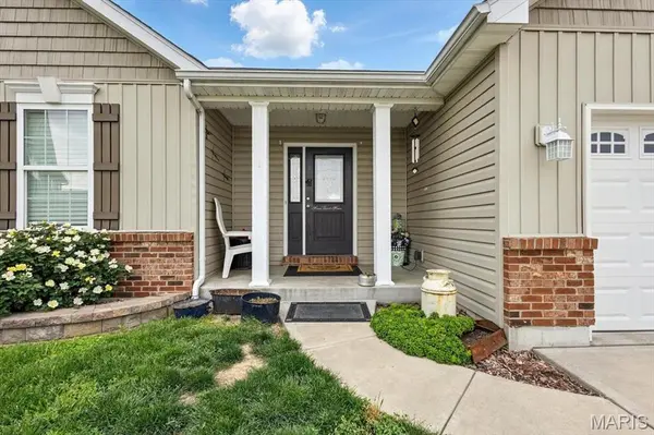 5 Overlook PL, Winfield, MO 63389