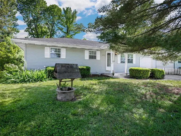 8708 Delmore TER, Caseyville, IL 62232