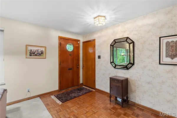 8323 Cornell AVE, University City, MO 63132