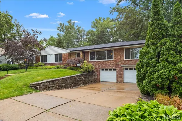 8323 Cornell AVE, University City, MO 63132