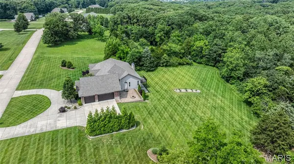306 Foristell Manors DR, Foristell, MO 63348