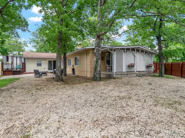 6200 Antire RD, High Ridge, MO 63049