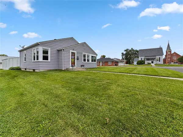 203 W Washington ST, Columbia, IL 62236