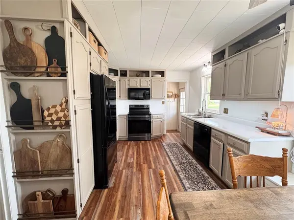 517 W Olive ST, Palmyra, MO 63461