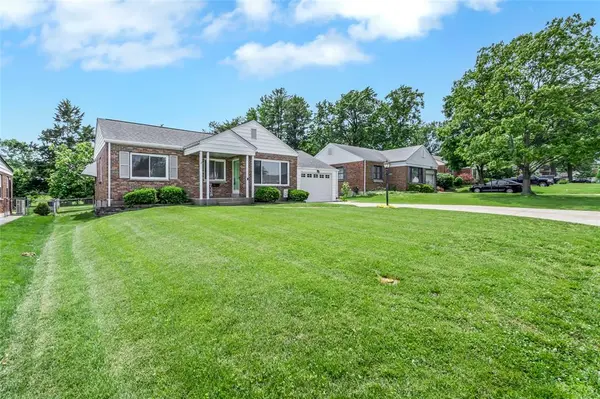7338 S Yorkshire DR, Affton, MO 63123